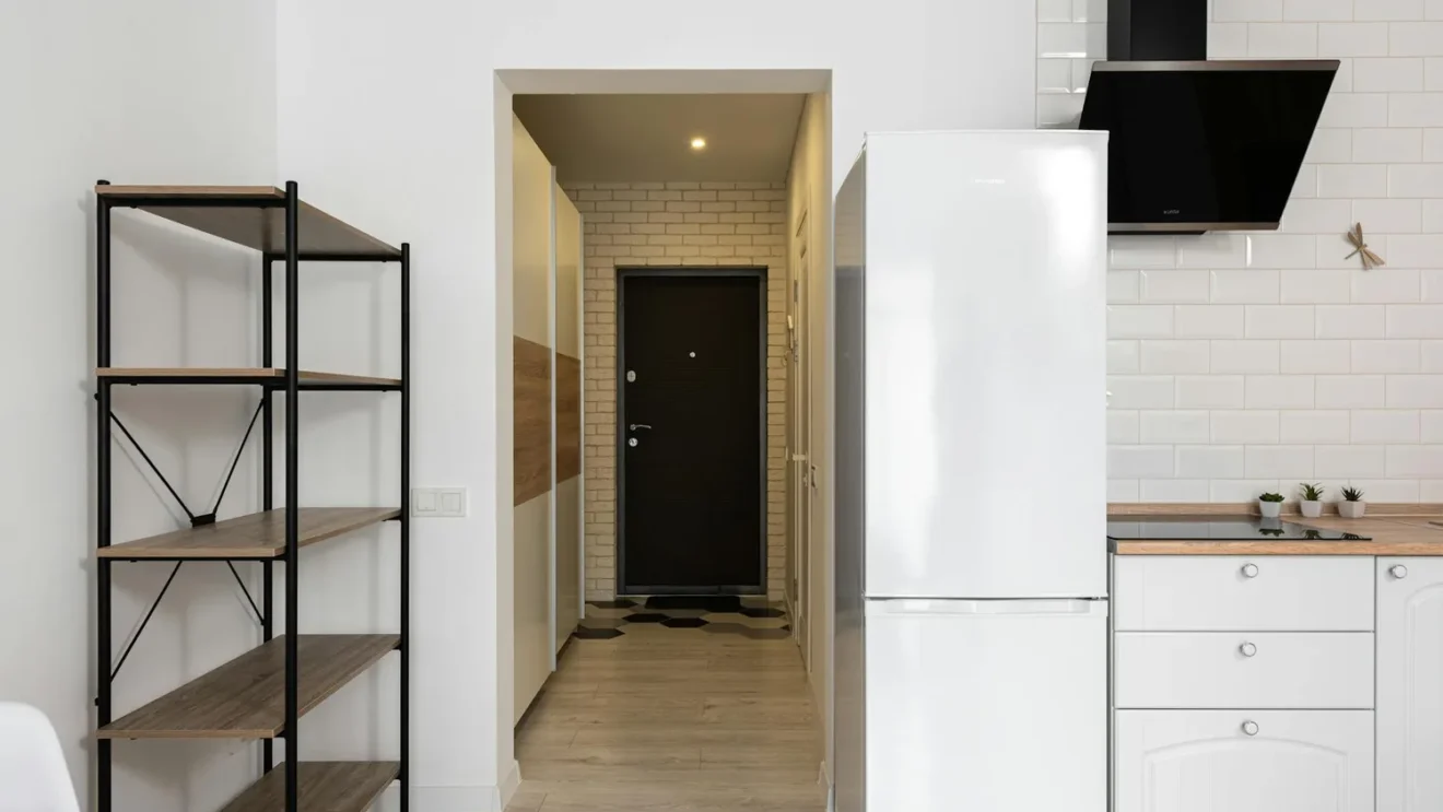 Largeur standard frigo : bien choisir pour votre cuisine