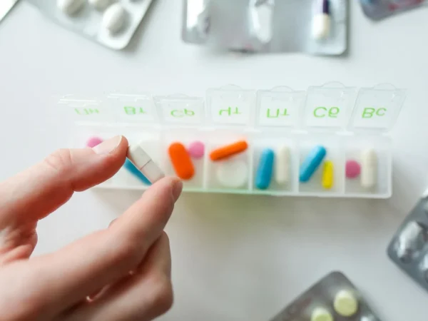 Dosage béton au seau : la méthode simple et fiable